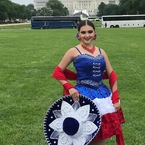 Meet your Posher, Lucy